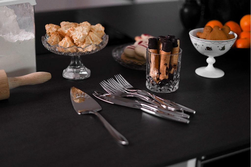 Maria Kniv, gaffel og Kakespade